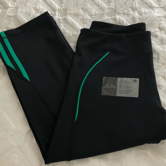 adidas Pants - NWT! Adidas black Capri leggings size M